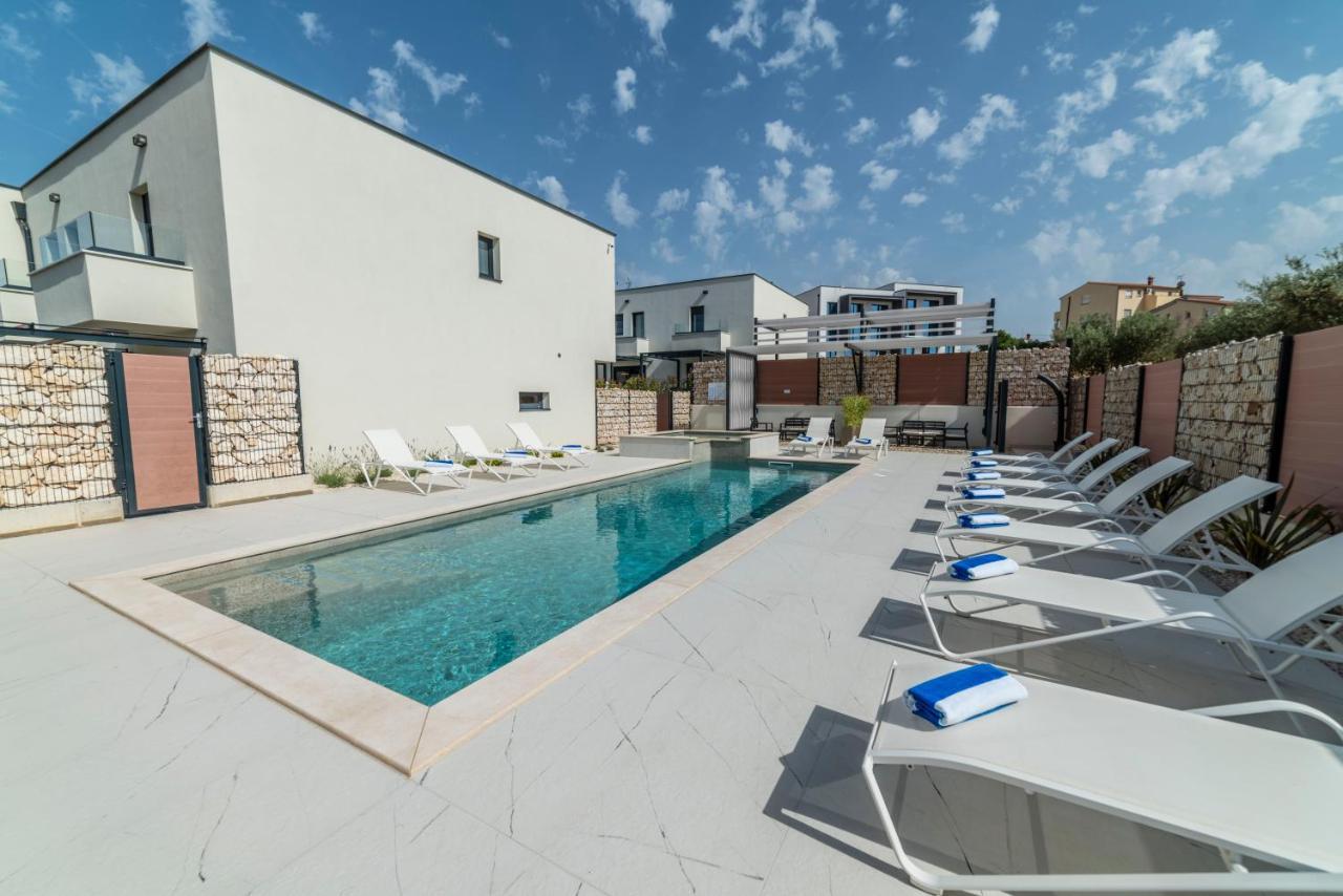 Pinna Residence - Datul Pula Buitenkant foto