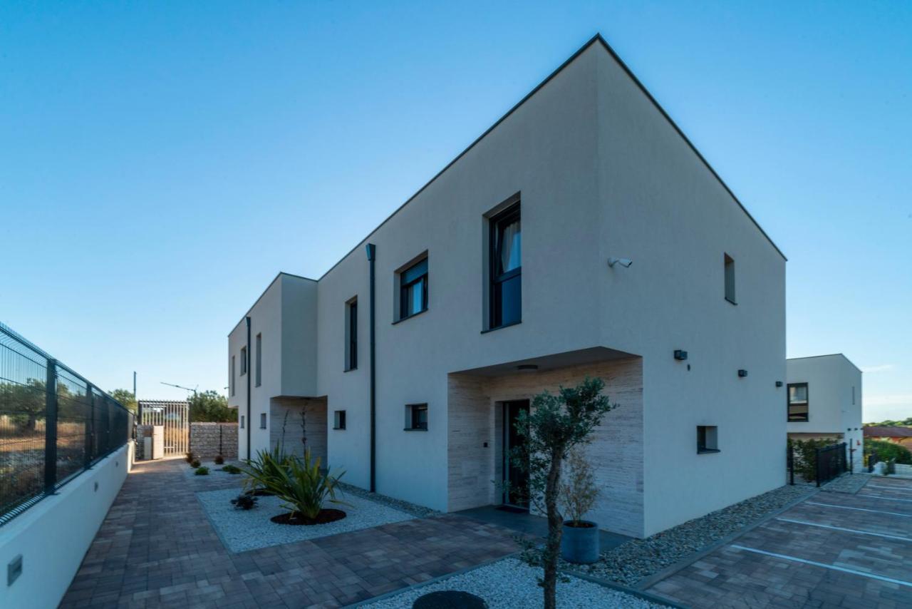 Pinna Residence - Datul Pula Buitenkant foto