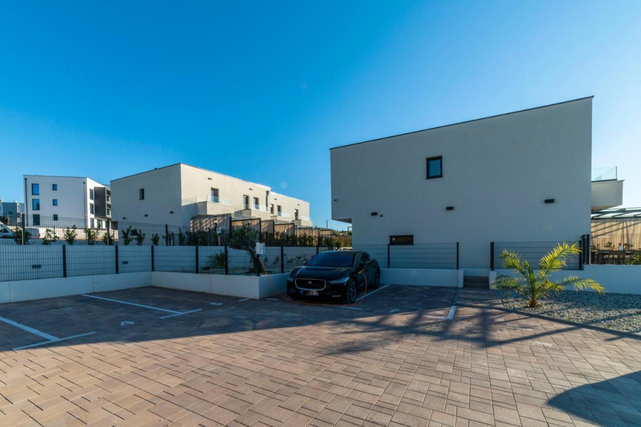 Pinna Residence - Datul Pula Buitenkant foto